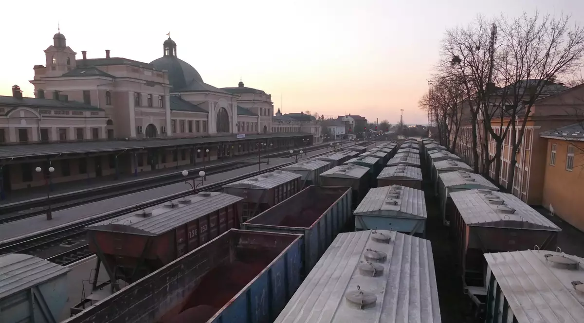 Ucraina dublează exporturile agricole către Europa, pe calea ferată, pentru a compensa pierderea porturilor de la Marea Neagră