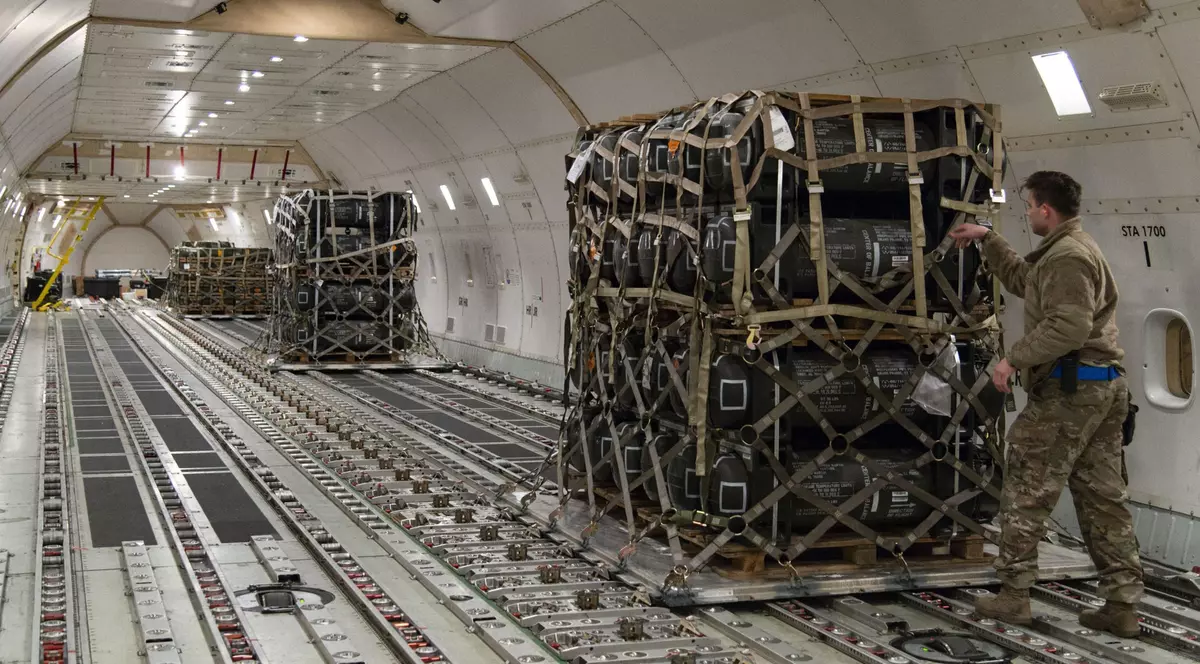 Candidatul opoziției din Ungaria la funcția de prim-ministru susține că premierul Viktor Orban trimite armament în Ucraina