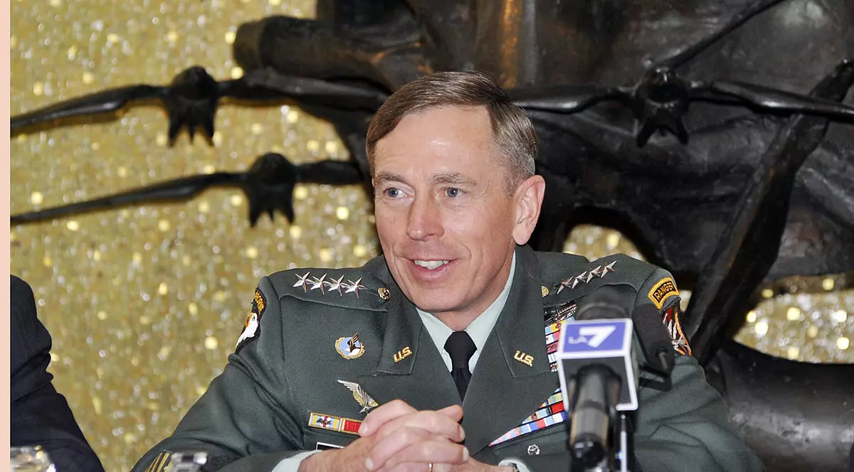 Fost şef al CIA: Dacă Rusia obţine victoria în Ucraina, Republica Moldova va fi următoarea ţintă