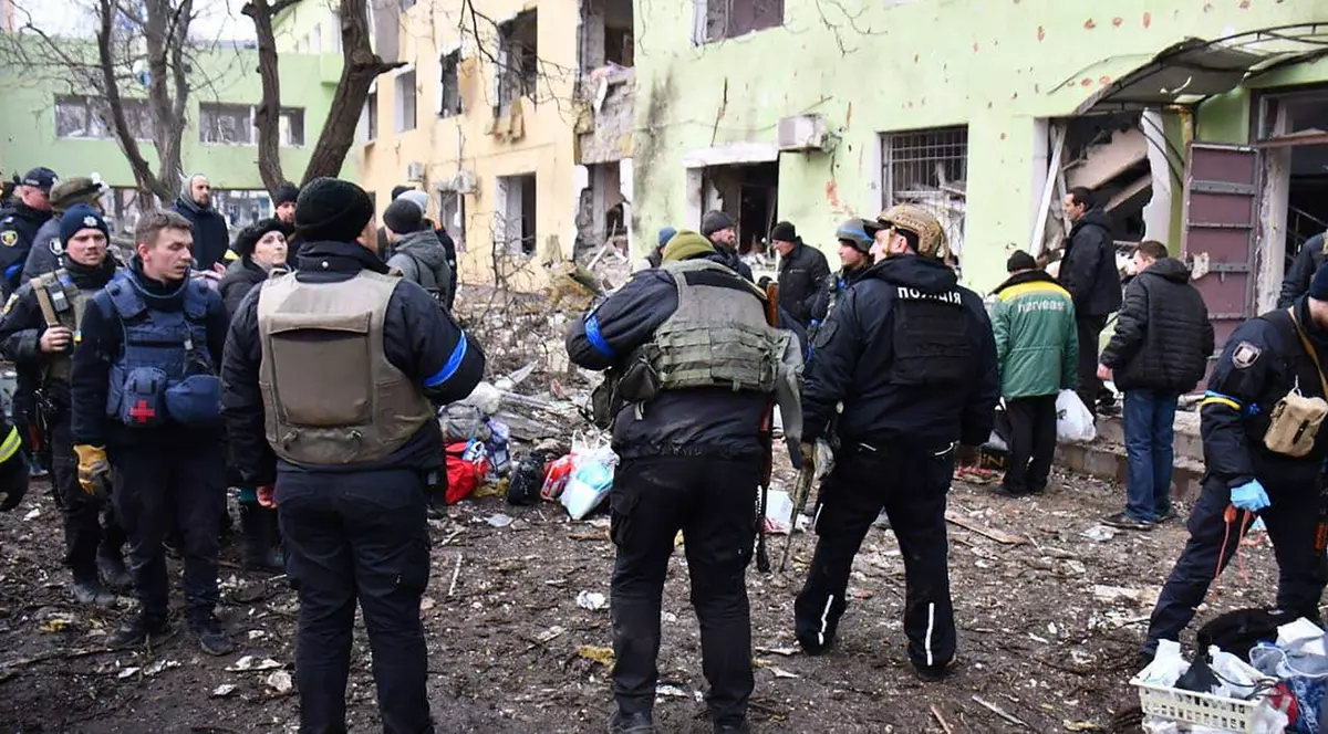 Crucea Roșie, apel pentru un acord de urgență la Mariupol, astfel încât civilii să nu ajungă în "cel mai rău scenariu"