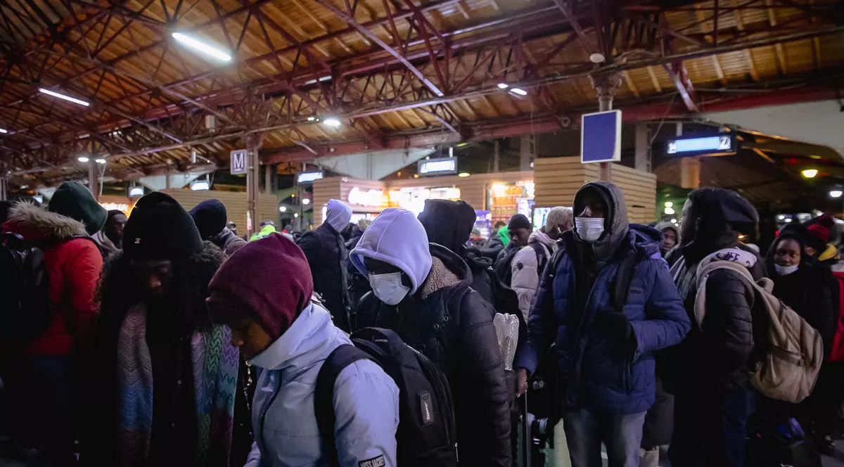 Comisia Europeană propune ca refugiații din Ucraina să primească, temporar, drept de rezidenţă, drept de muncă, precum şi asistenţă socială