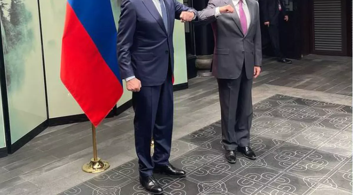 Ministrul rus de externe se află în China, în prima sa vizită externă de când Rusia a atacat Ucraina