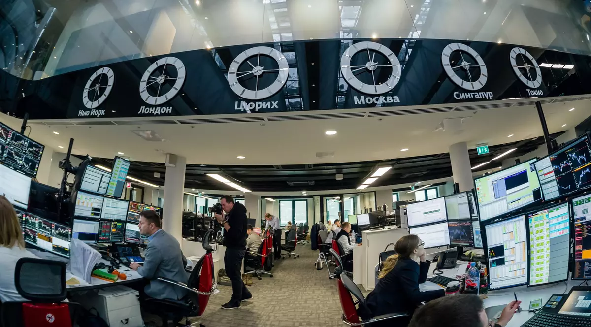 Ce companii care continuă afacerile în Rusia activează și în România. Cele dedicate spitalelor și sănătății oamenilor nu le-am listat