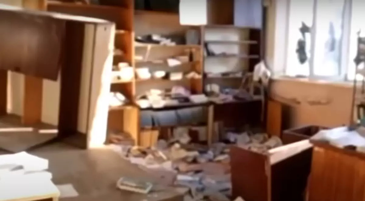 „700 dintre ai noștri sunt morți, nu știm ce să facem. Dormim într-o școală care cade pe noi”, îi povestește soției, îngrozit, un soldat rus din Ucraina