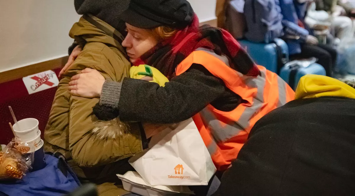 Ce este trauma salvatorului prin care pot trece voluntarii pentru refugiații din Ucraina. „Pot trăi durerile victimelor ca și cum ar fi ale lor”