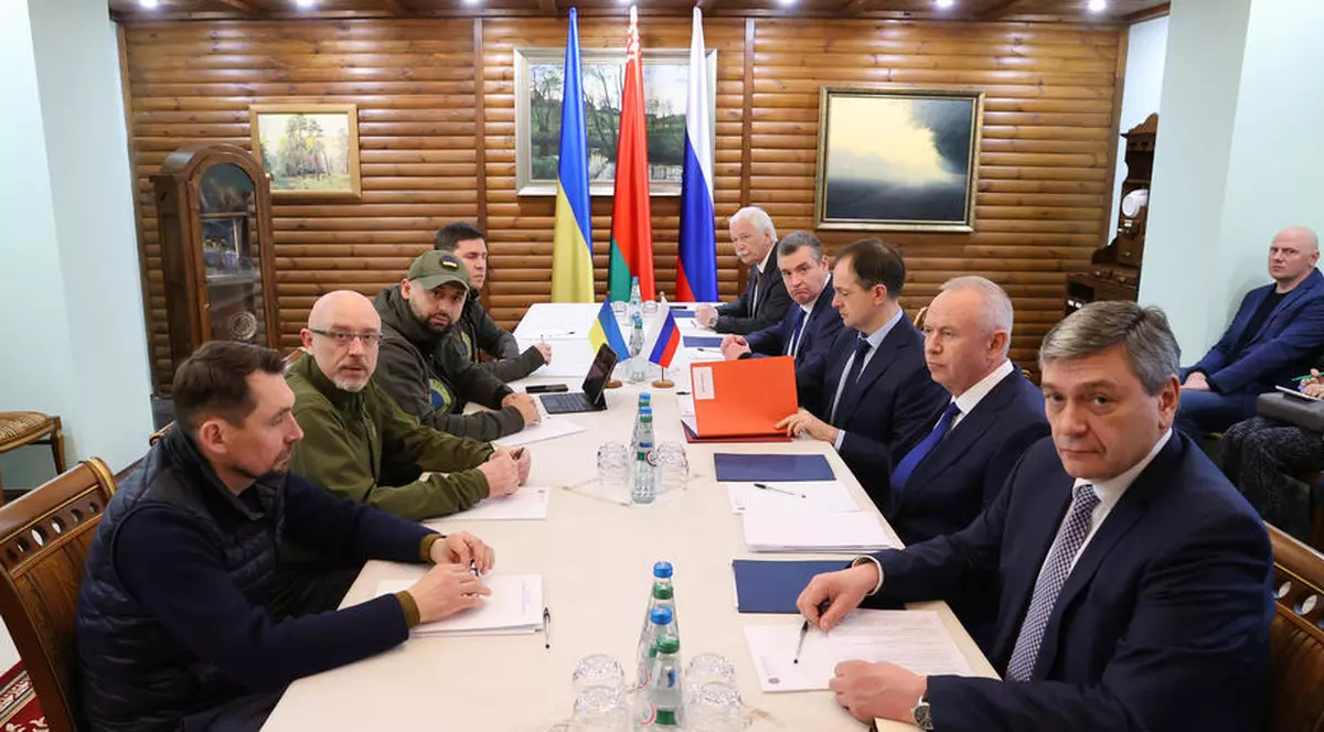 Negocierile de pace dintre Rusia și Ucraina se reiau în Turcia. Niciun rezultat concret, după discuțiile prin videoconferință