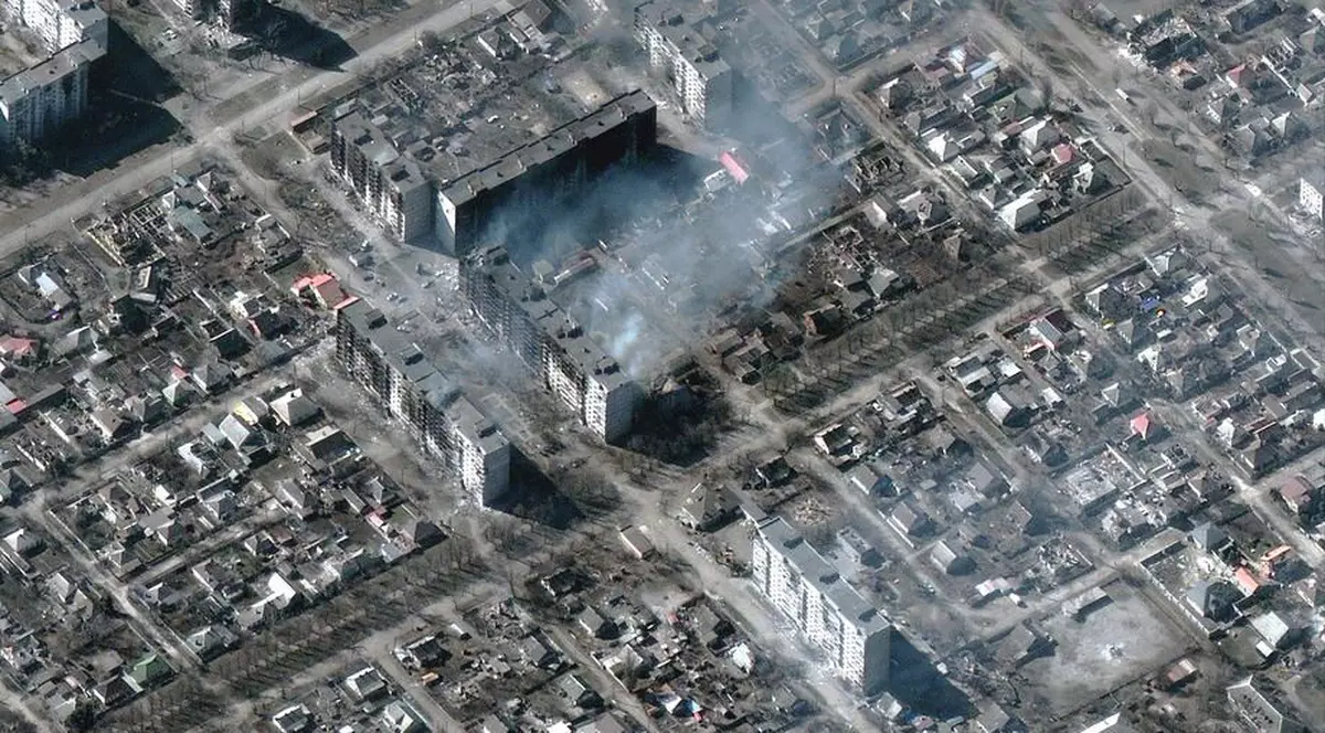 Noi imagini din satelit cu dezastrul din Mariupol, după atacurile ruse. „Orașul este o catastrofă umanitară”