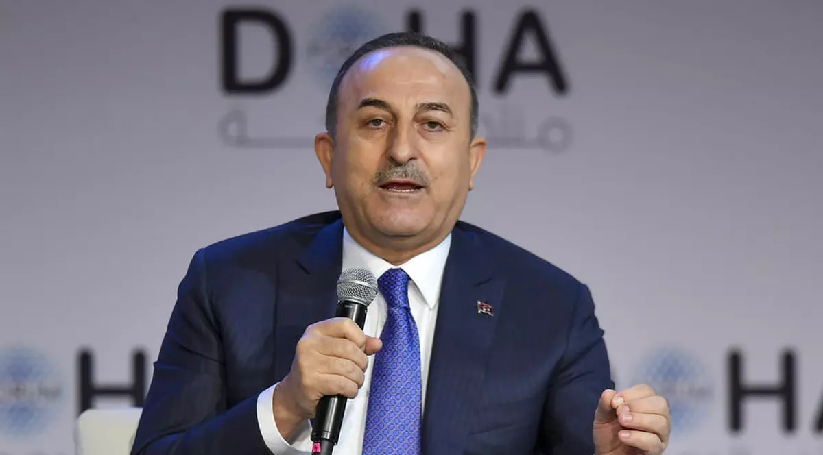 Oligarhii ruşi sunt bineveniţi în Turcia pentru turism sau investiţii, anunță ministrul turc de externe