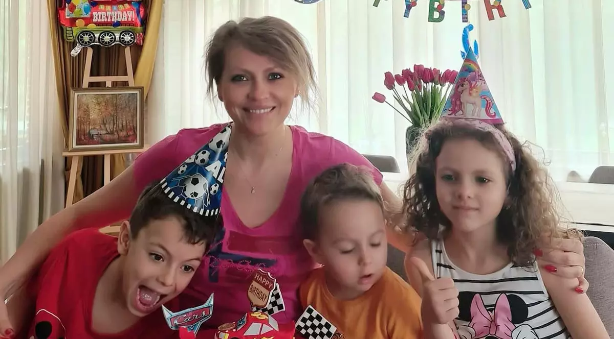 Fiul cei mic al Mirelei Vaida împlinește astăzi 3 ani, dar petrecerea a fost anulată. „Tudor are varicelă, Vladimir, gripa tip B iar Carla are enterocolită”