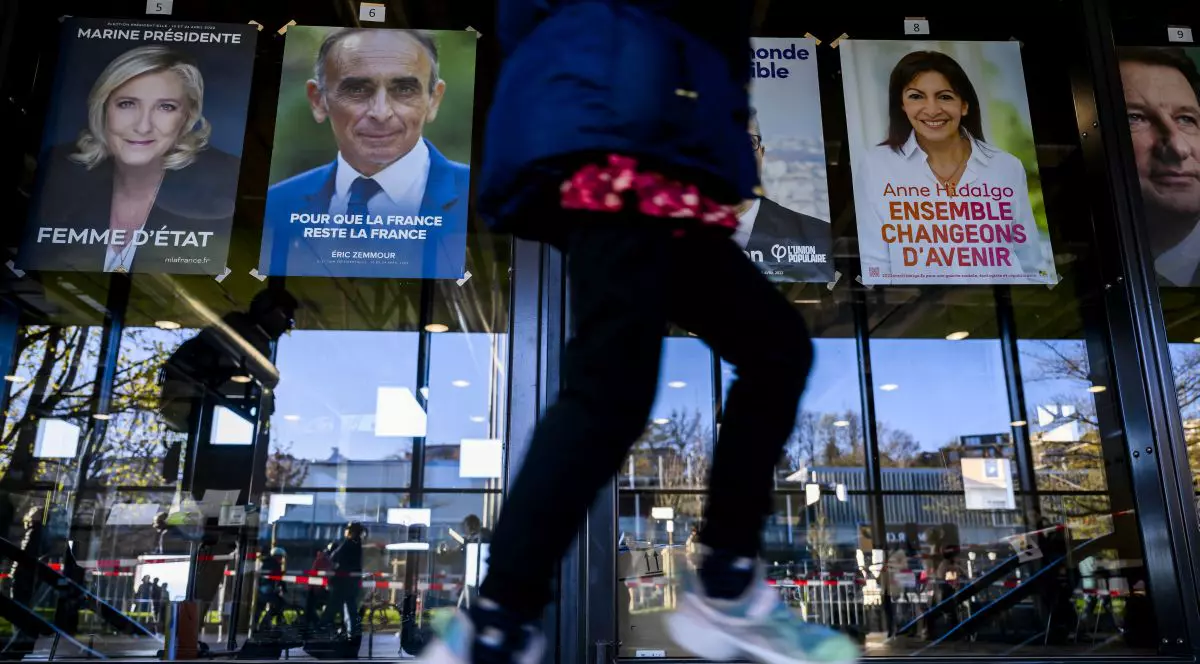 Alegeri prezidențiale Franța. Conservatori, extremiști, comuniști și un liberal: cine sunt cei 12 candidați din primul tur