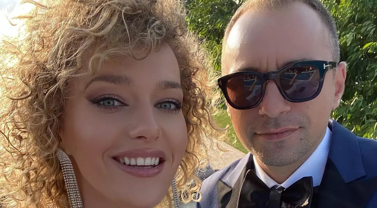 Alexia Țalavutis și soțul