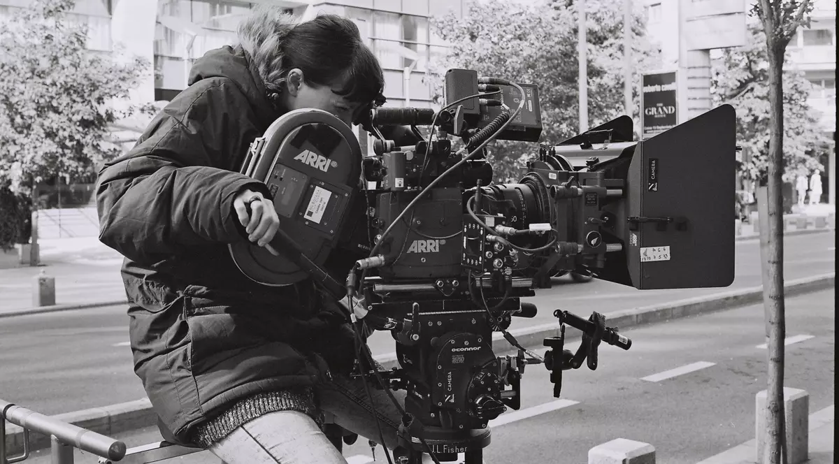 „Băi, dar tu oare poți, știi?”. Drumul bătăios al Anei Drăghici într-o lume a filmelor românești condusă de bărbați