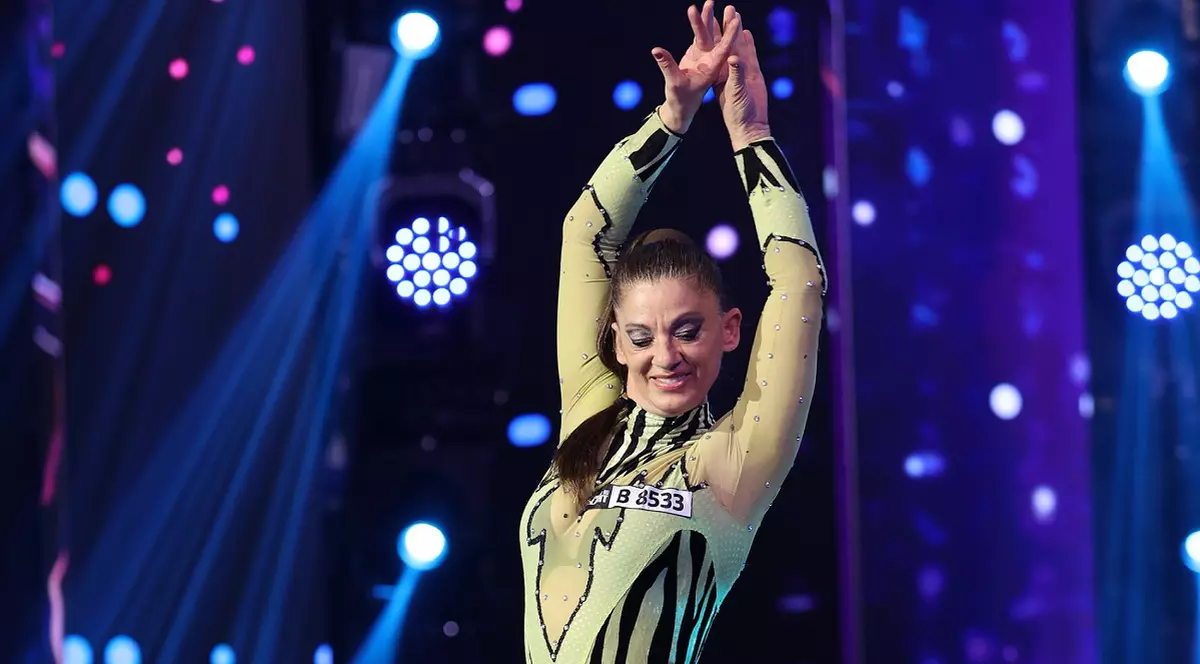 Cine e Corina Robu, acrobata de 53 de ani de la „Românii au talent”. „Am fost colegă cu Nadia Comăneci”