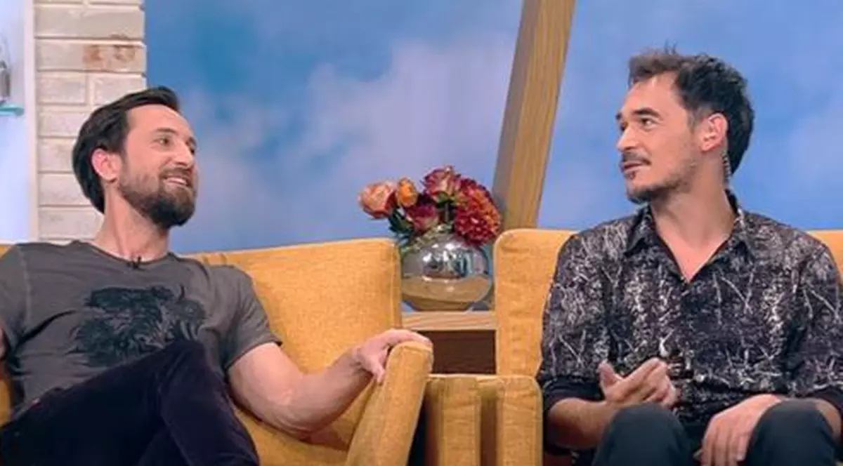 Discuție aprinsă între Răzvan Simion și Dani Oțil, în direct la TV. „Nu-ți mai da ochii peste cap, mă, lebădoiule!”