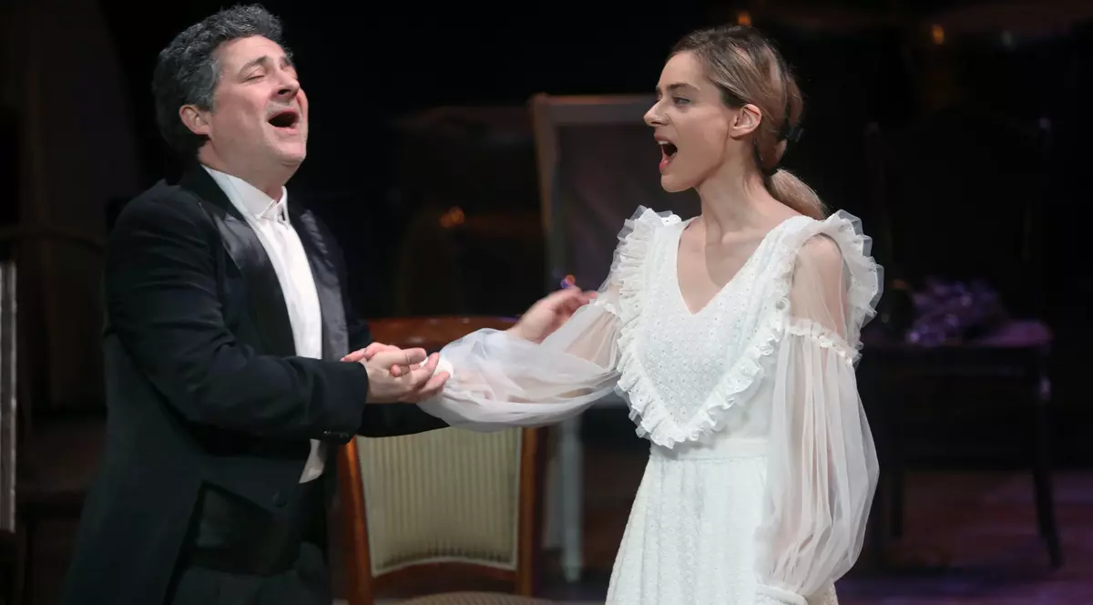 În premieră, în România, Părinți și copii – un spectacol de o izbitoare actualitate tematică