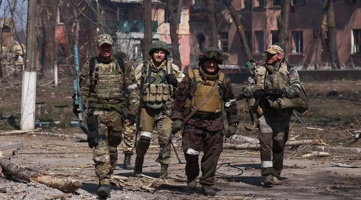 Rușii aruncă în gropi comune soldații ucraineni pe care îi ucid în Donbas: „Nu e timp să ne ocupăm corect de morți”