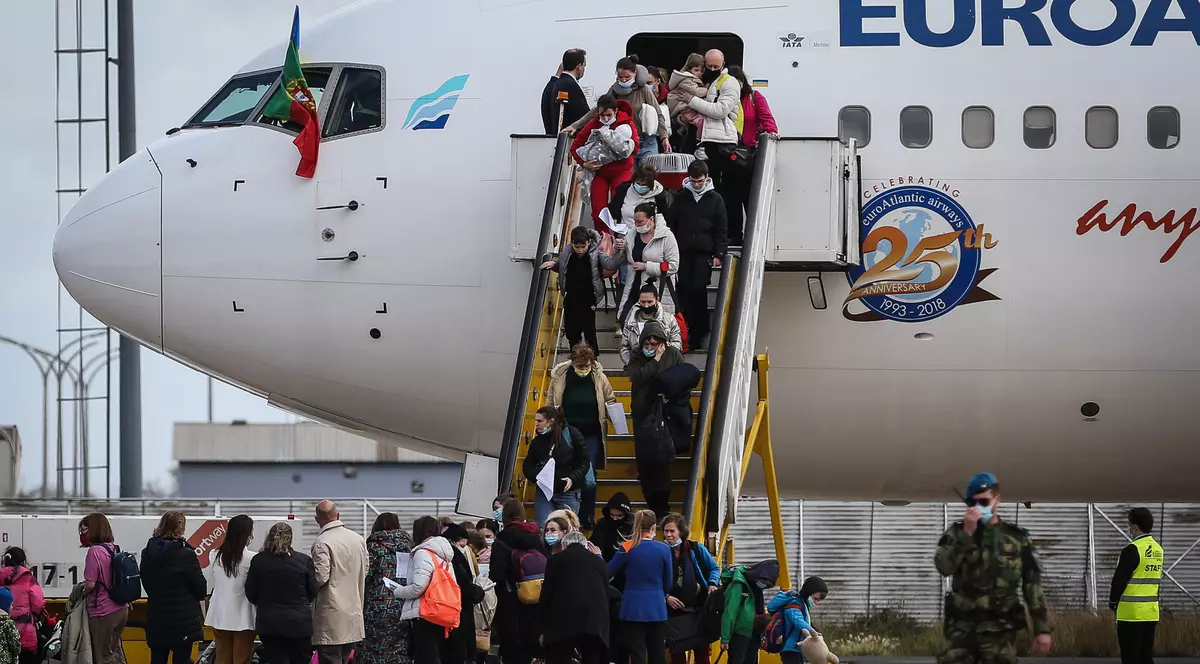 „Este la fel în toată Europa”. Presa din Portugalia scrie că refugiații ucraineni au fost găzduiți de activiști proruși