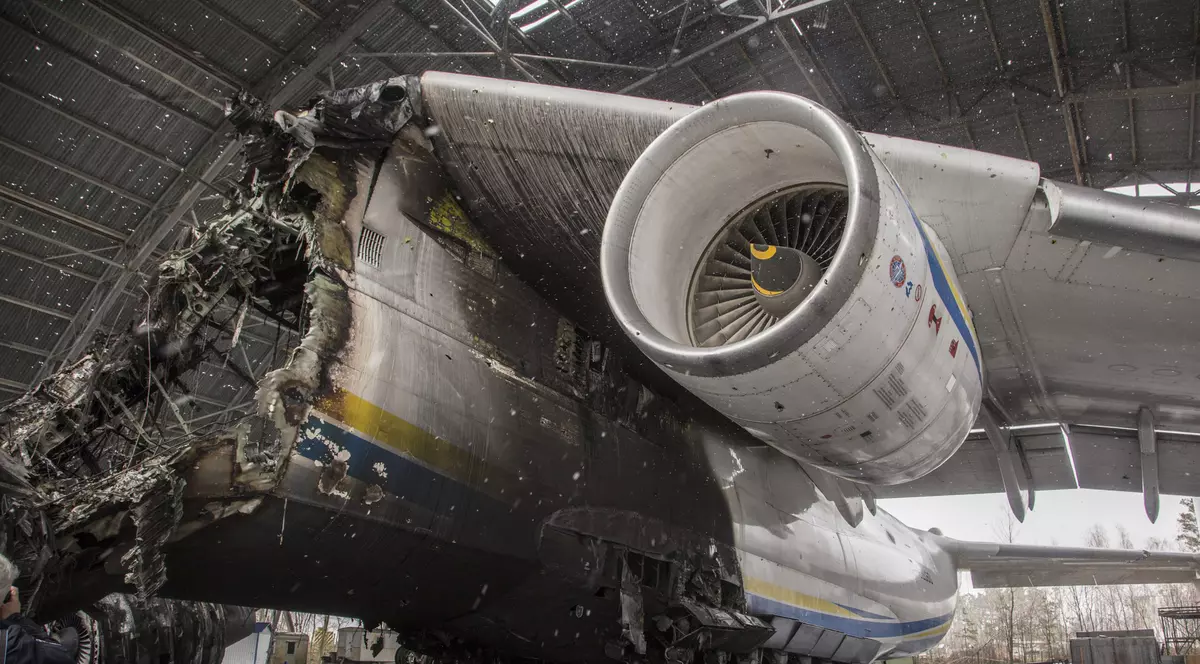 Ucraina va lansa un nou timbru în onoarea celui mai mare avion din lume, distrus de bombardamentele rusești