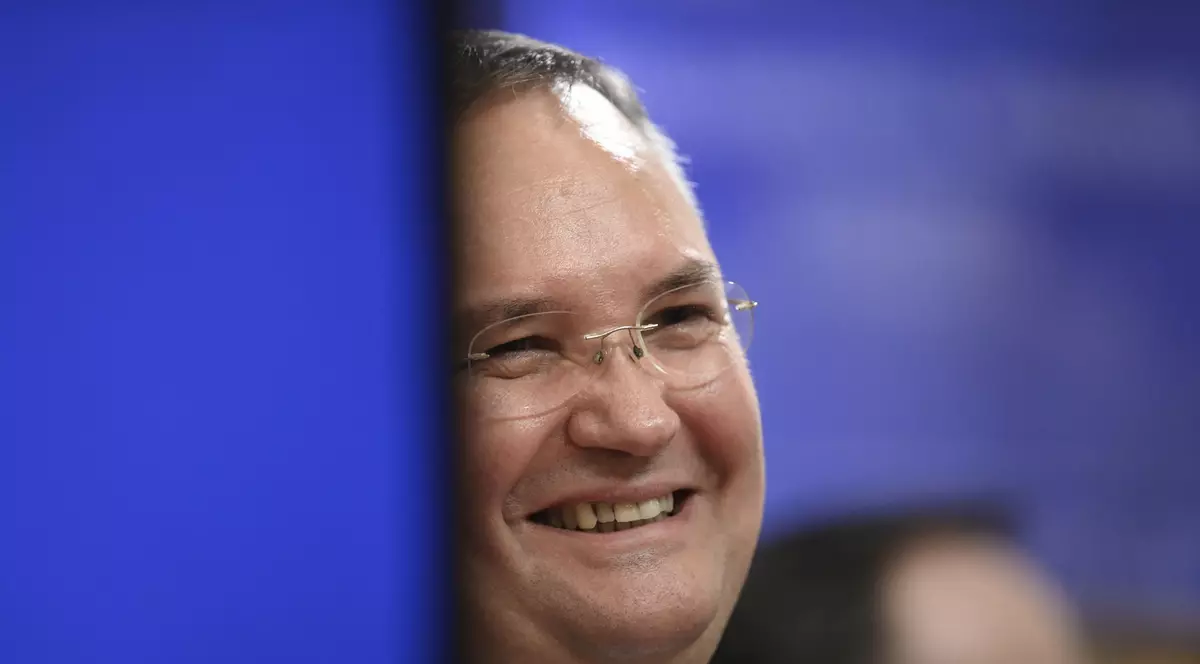 Judecătorul care a anulat toate sesizările de plagiat depuse la CNATDCU în cazul doctoratului premierului Ciucă iese la pensie