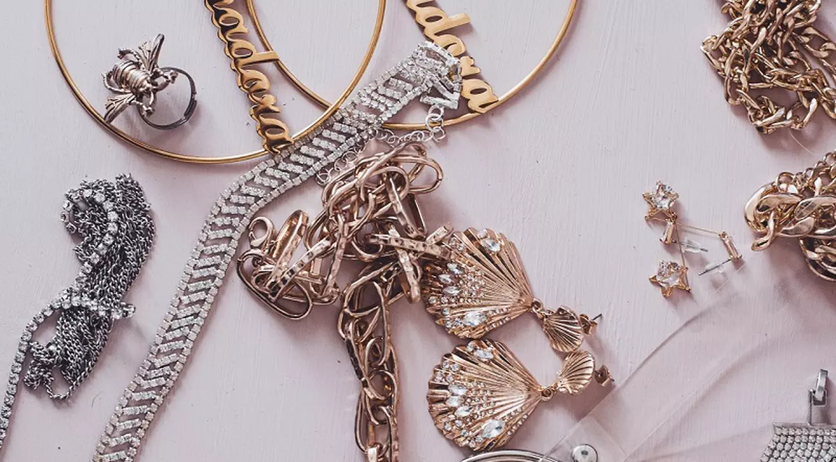 Ai nevoie de un împrumut online? TEZAUR oferă împrumuturi sigure și atractive!