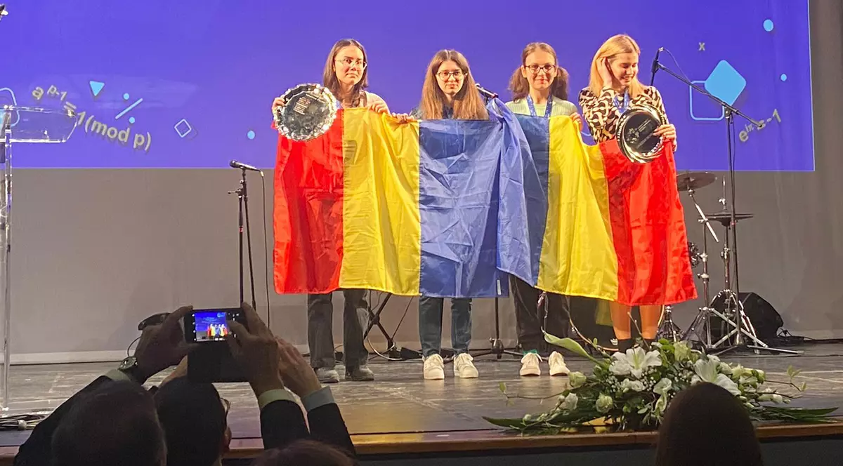 Medaliată la Olimpiada Europeană de Matematică pentru Fete: „Nu m-am simțit niciodată copleșită de numărul de băieți”