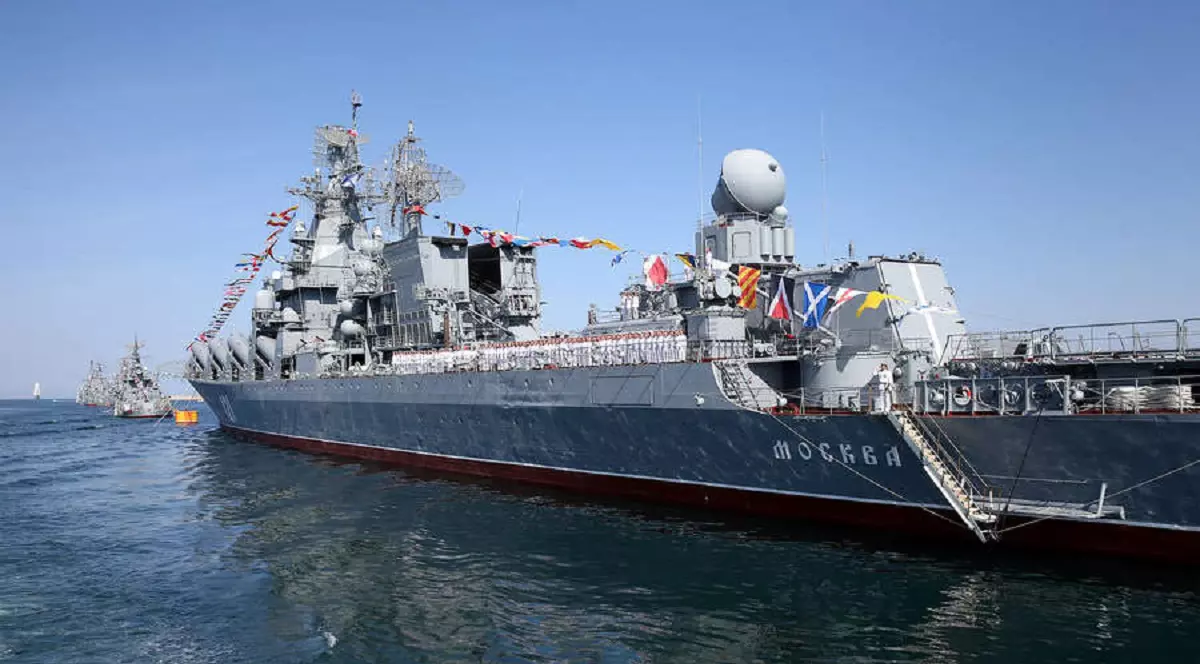 S-a scufundat nava-amiral a flotei ruse din Marea Neagră, crucișătorul Moskva
