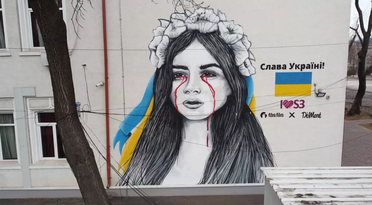 Artista ucraineană care a inspirat pictura de pe Liceul Mihai Bravu din București: „Am uitat cum e să trăiești și să nu-ți fie frică”
