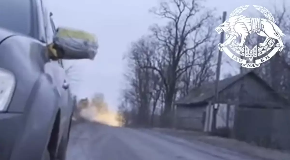 VIDEO| Sub nasul armatei ruse, ucrainenii au aruncat în aer un pod strategic: „O capodoperă!”