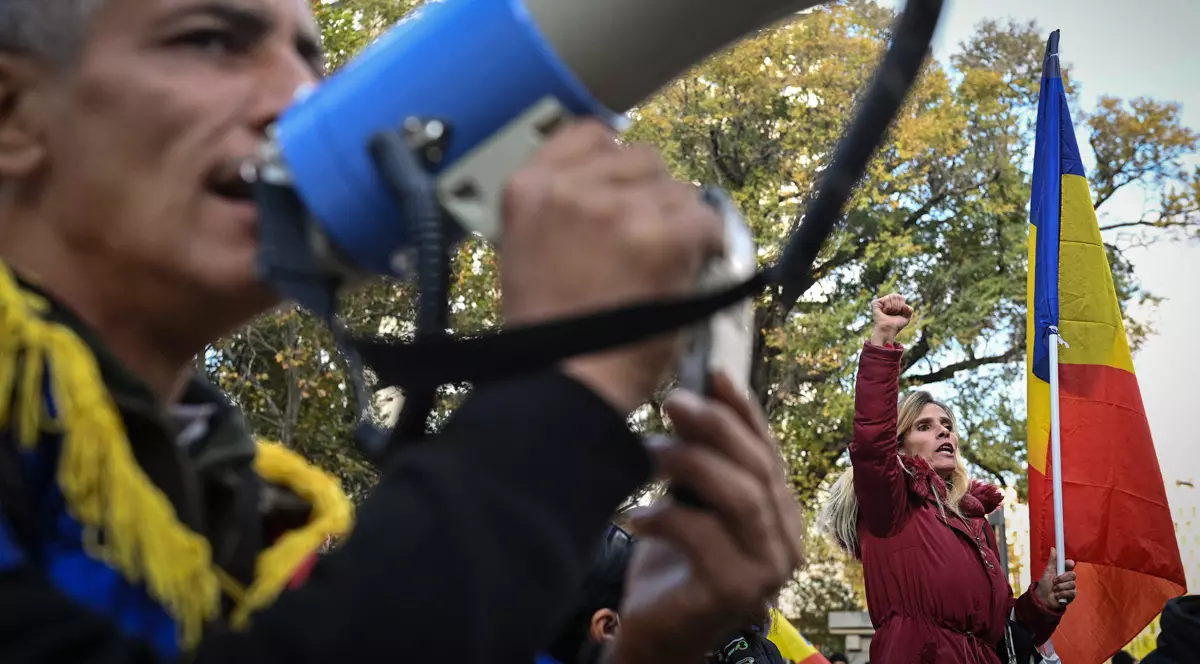 Aproape 200 de formațiuni politice noi, în ultimii 7 ani. De ce își mai face românul partid?
