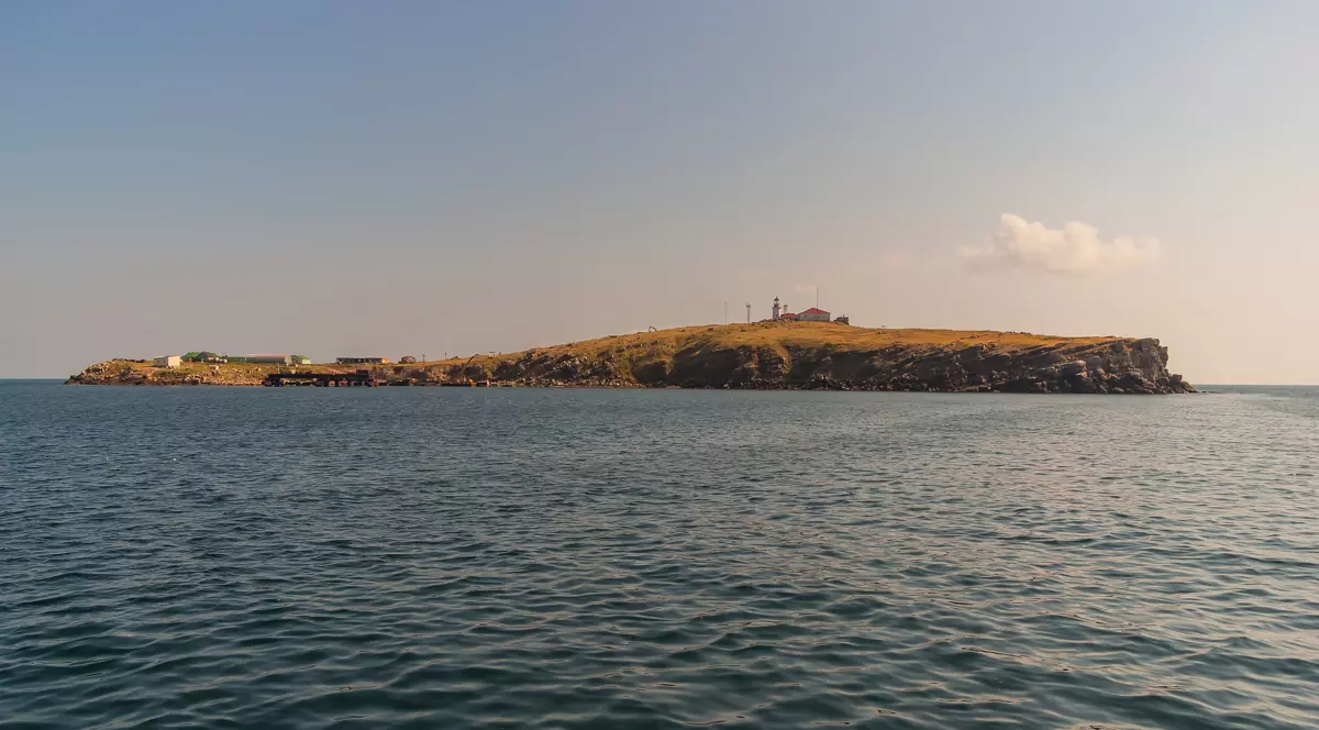 Rușii au început să fortifice Insula Șerpilor. Ce se vede în imaginile din satelit
