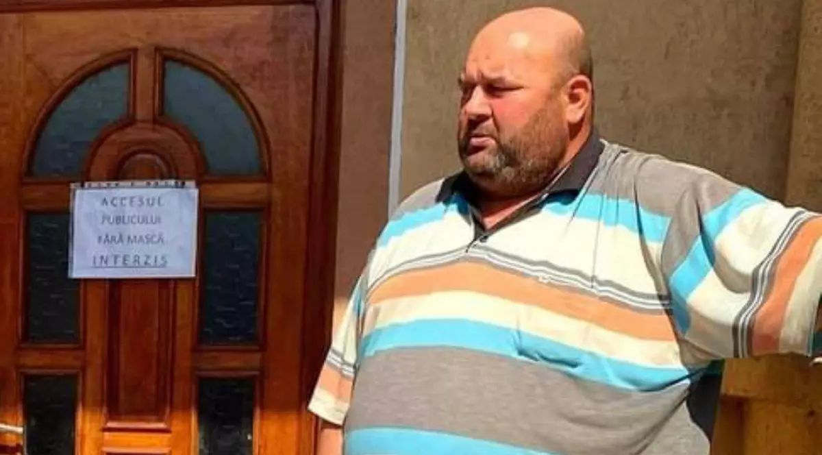 Ce cumpăraturi a făcut un primar PSD de la firma soției: câțiva saci de var, spray de muște, hârtie igienică. Nota de plată: un dosar penal