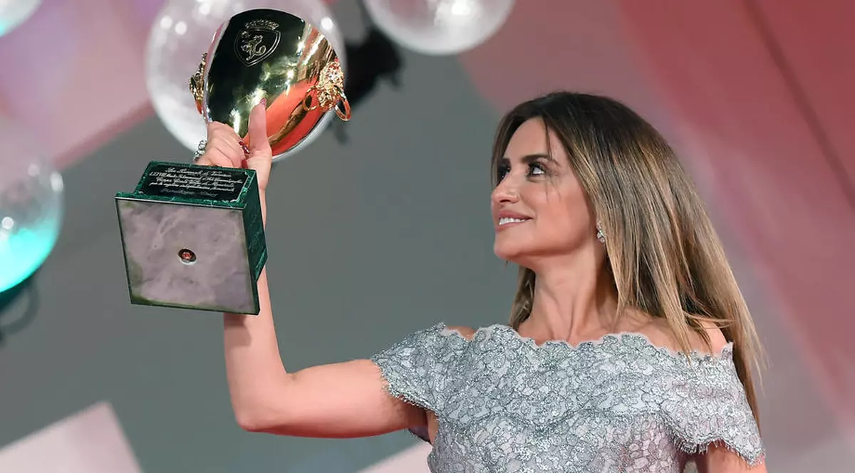 Un film de neratat cât mai rulează în cinematografe