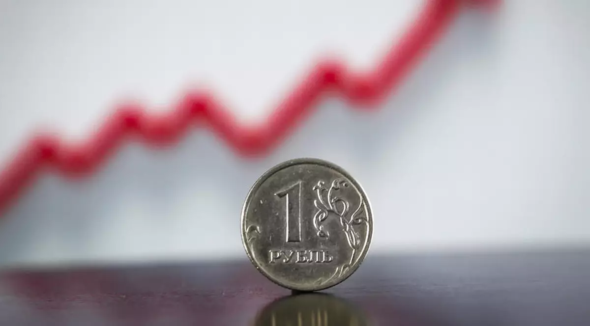 Rubla rusească s-a consolidat în raport cu euro, atingând maximul din ultimii doi ani