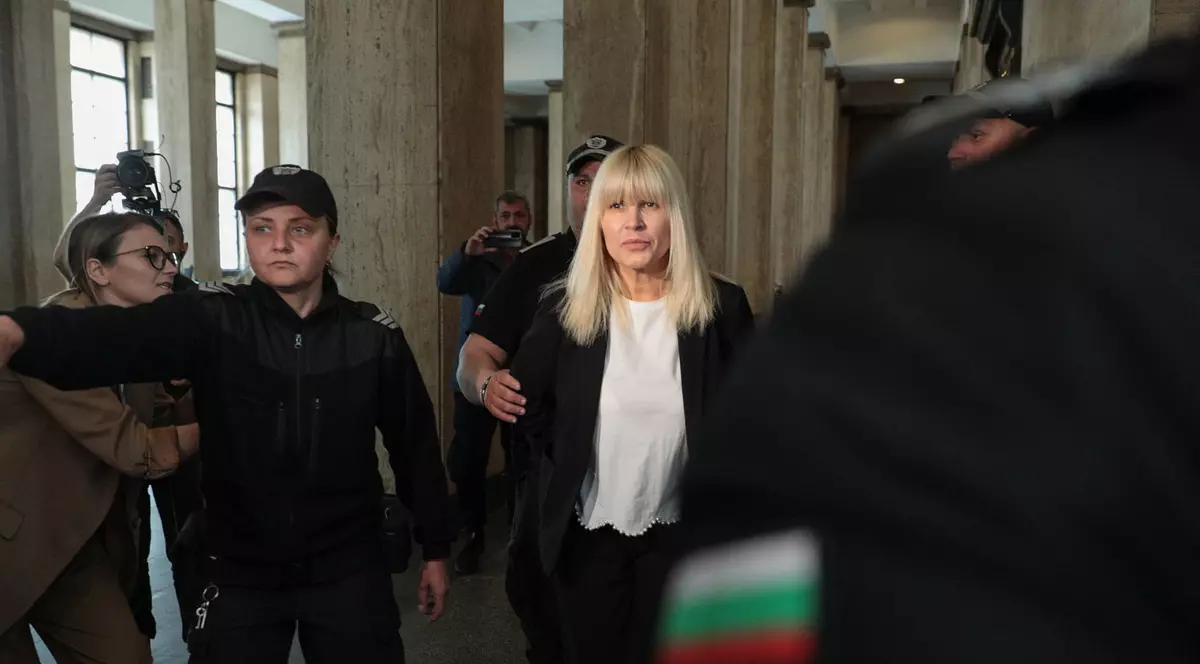 VIDEO. Procesul Elenei Udrea de la Sofia, amânat după nici 15 minute. Judecătorii bulgari au stabilit o nouă dată pentru judecarea extrădării