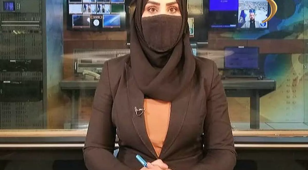 Prezentatoarele TV afgane și-au acoperit fețele în timpul transmisiunilor în direct, în ciuda protestelor față de măsură