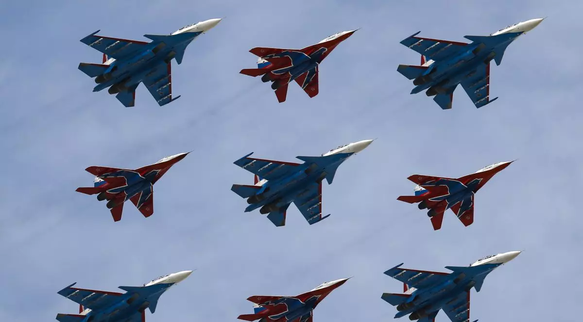 Paradă fără avioane. Kremlinul a anunțat de ce avioanele militare nu au zburat deasupra Pieței Roșii