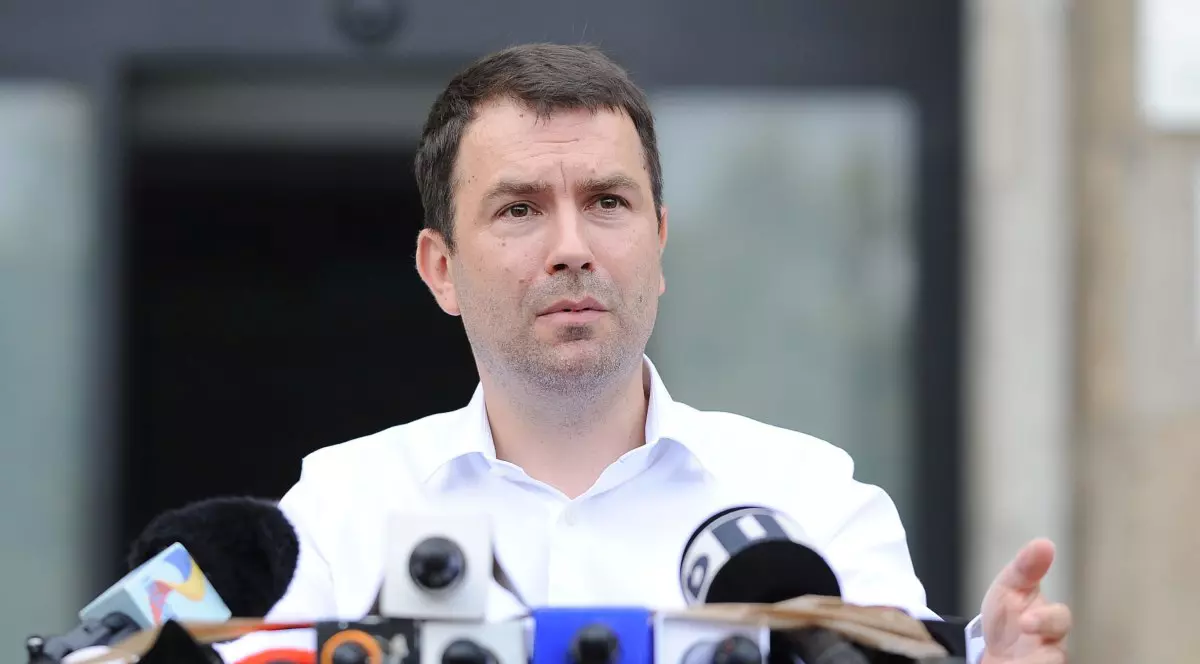 Drulă, despre pachetul social propus de coaliție: „Ciucă nu înţelege economie, iar lui Ciolacu nu-i pasă”