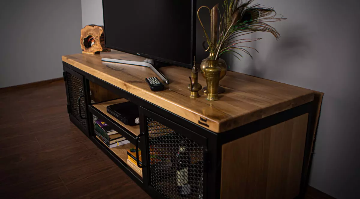 Wood Bucovina produce mobilier cu personalitate și design unic