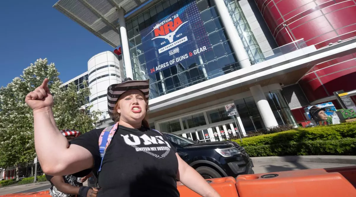 Trump și alți republicani, la un eveniment NRA, puternica organizație pro-arme din SUA, la câteva zile după masacrul din Texas