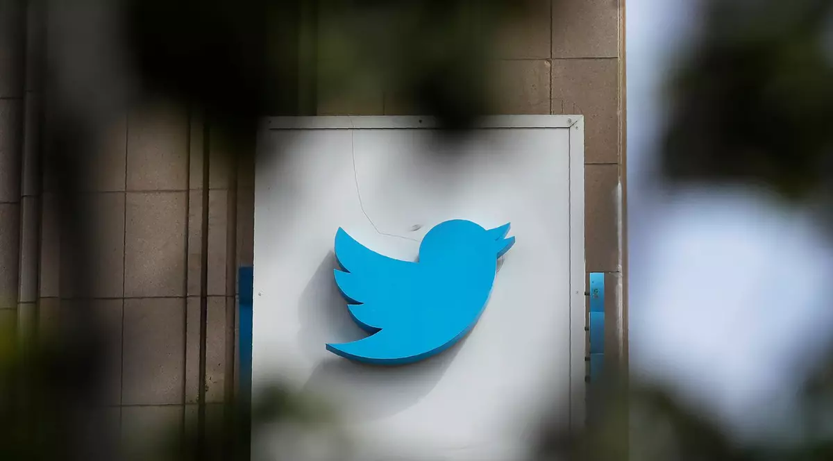 Twitter ia noi măsuri împotriva dezinformării. Cum vor fi etichetate mesajele false privind războiul din Ucraina