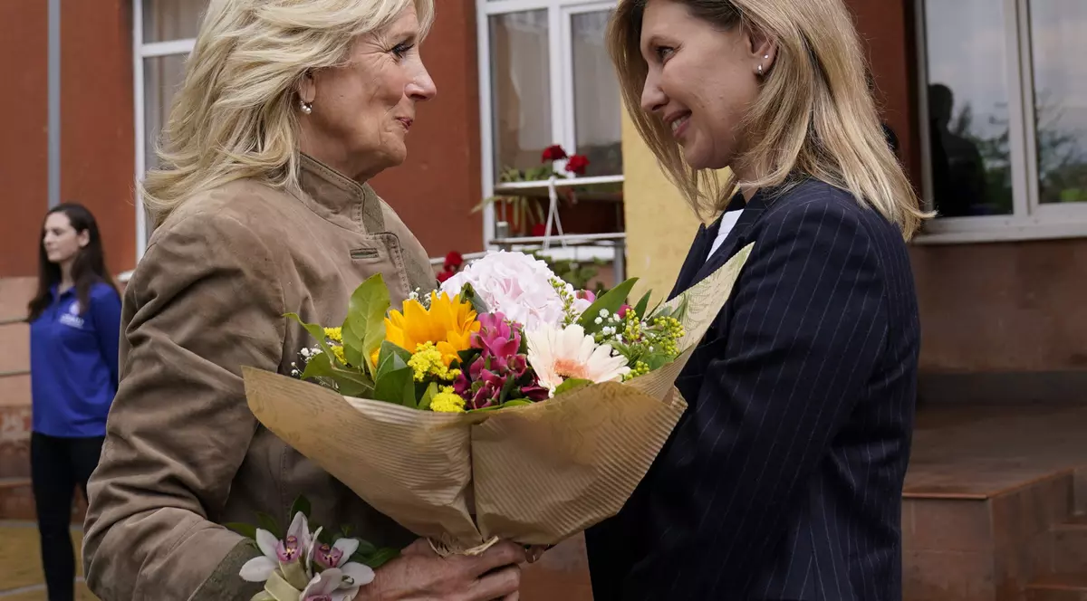VIDEO | Jill Biden a fost în Ucraina, unde s-a întâlnit cu Olena Zelenska, soția președintelui ucrainean