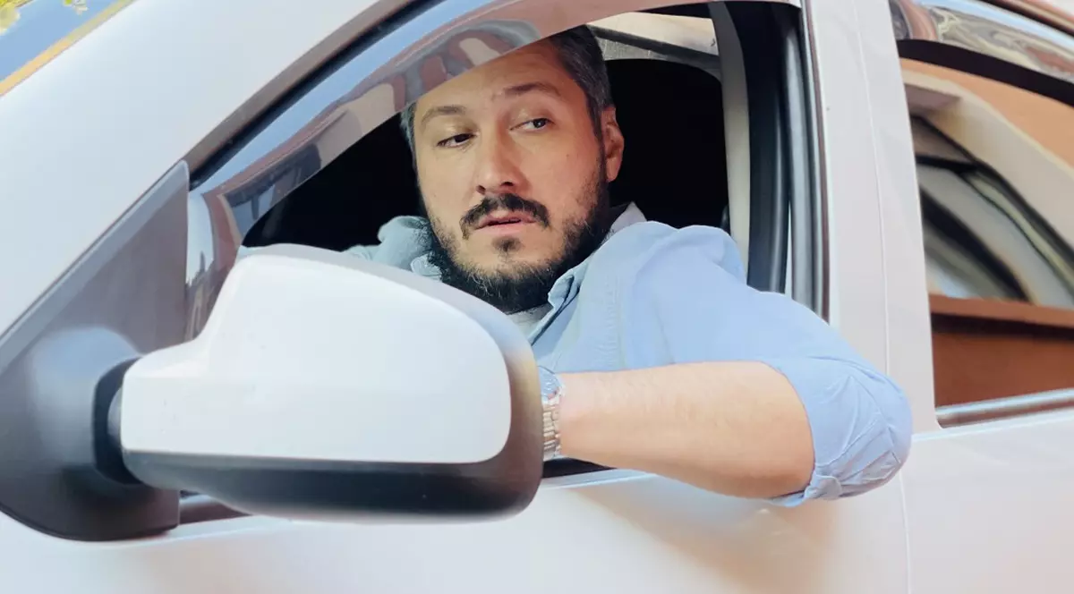 Povestea lui Sorin Pârcălab, actorul care e inginer de profesie: „Am lucrat la un moment dat ca agent de vânzări, apoi am instalat camere video și sisteme de alarmă”