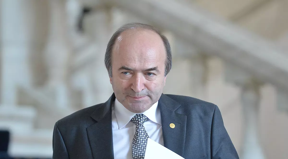 Tudorel Toader a pierdut primul tur al alegerilor pentru funcţia de rector al Universităţii „Al.I Cuza” din Iaşi