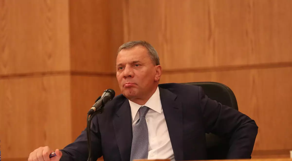 Rusia recunoaște pentru prima dată că are probleme cu exporturile de petrol și gaze naturale