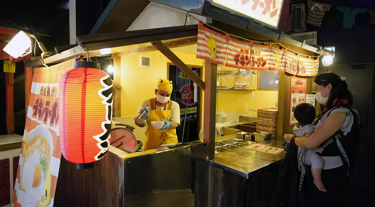 Cum poate războiul din Ucraina să ducă la creșterea prețurilor celui mai ieftin și consumat aliment japonez