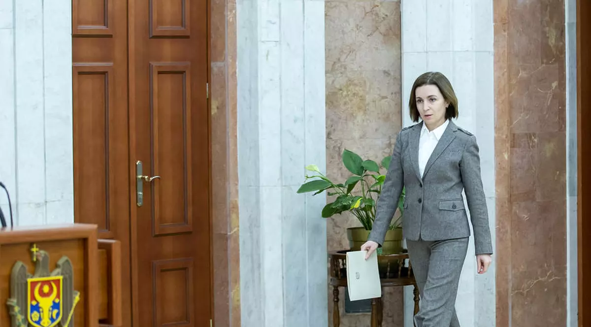 Maia Sandu a plecat la Bruxelles, unde va vorbi în Parlamentul European, cu o cursă low-cost