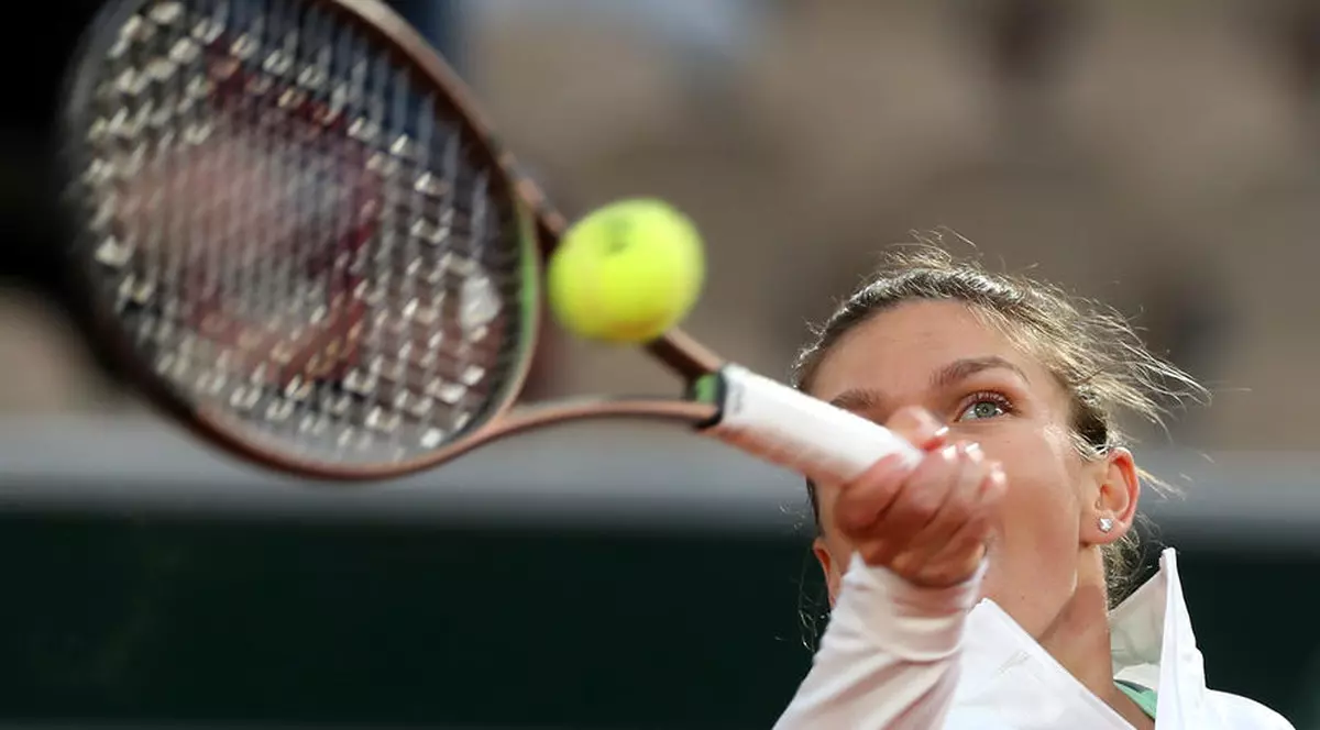 Simona Halep s-a calificat în turul II la Roland Garros. Cine este următoarea adversară a româncei