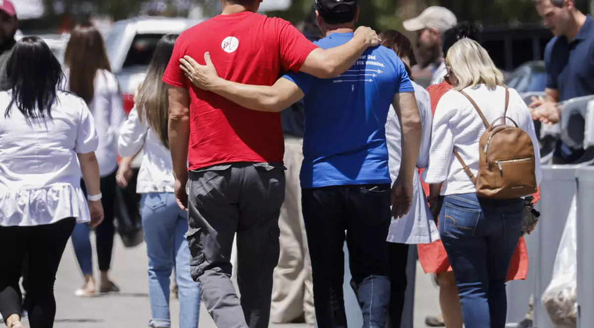 Soțul unei profesoare ucise în masacrul din Texas a făcut infarct și a murit, la două zile după tragedie