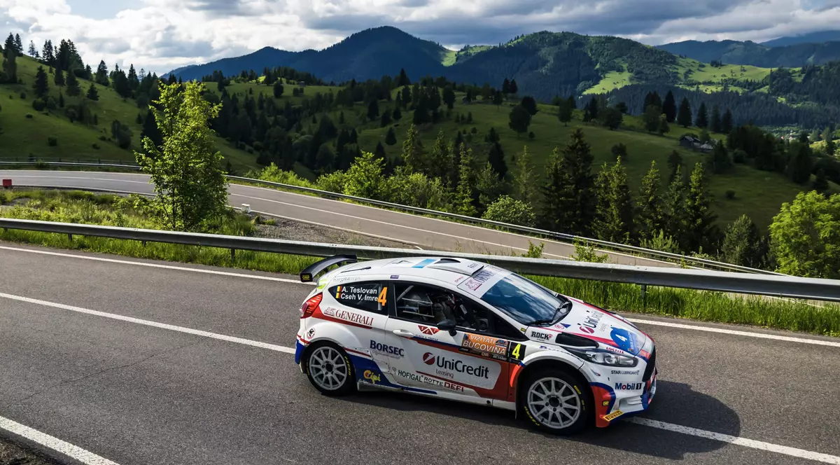 Borsec hidratează echipajul Teslovan/Cseh la Raliul Bucovinei 2022