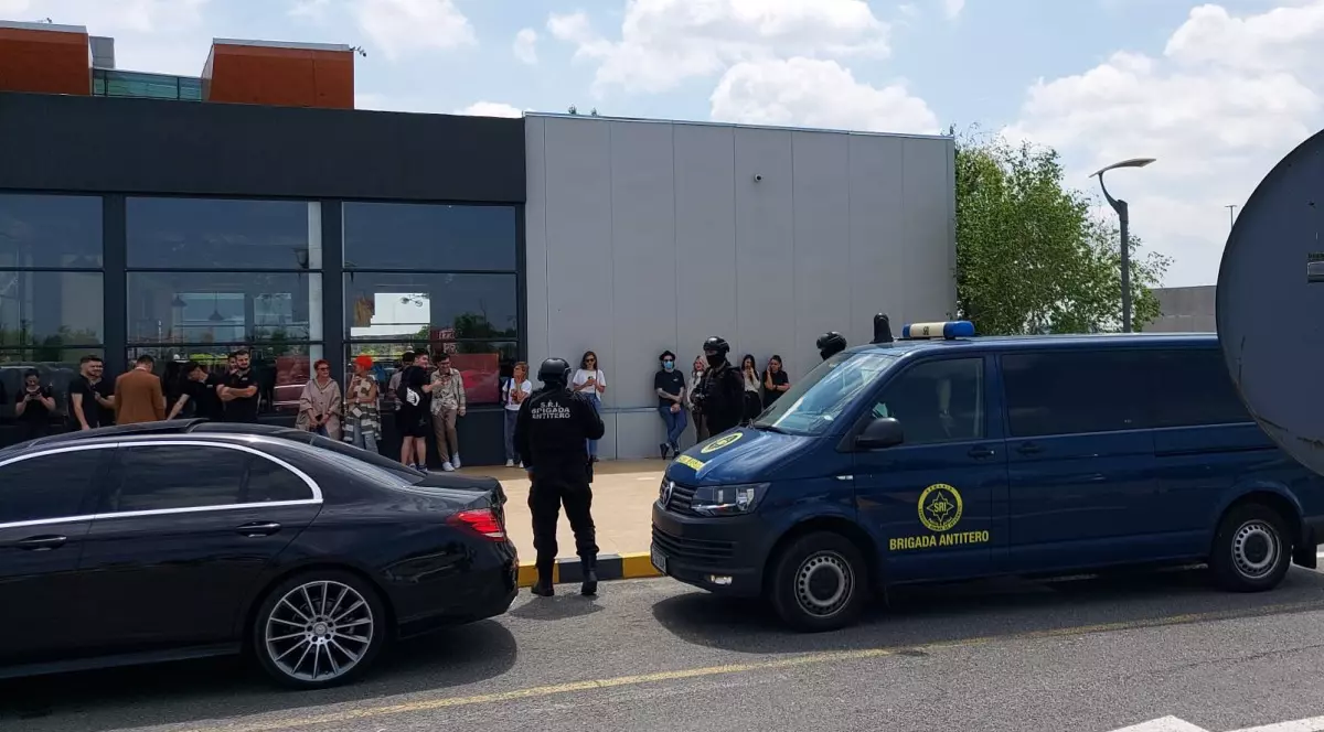 Alertă falsă cu bombă la Băneasa Shopping City. Amenințarea, transmisă printr-un mail